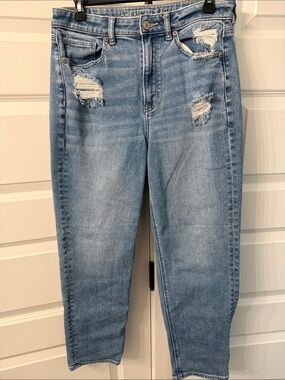 American Eagle Outfitters Light Blue High-Rise Cropped Distressed Jeans